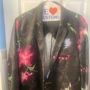 Stylish Blazer with Floral pattern